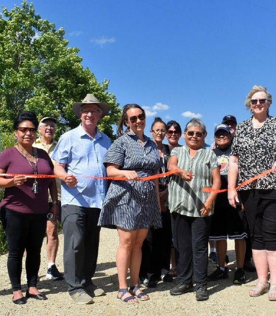 Ribbon Cutting Officially Opens Mara Lake to Grindrod Section of the Splatsin te Secwépemc / Shuswap North Okanagan Rail Trail